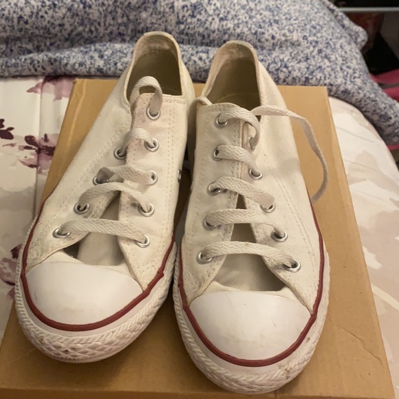 Converse - Picture 2 of 3